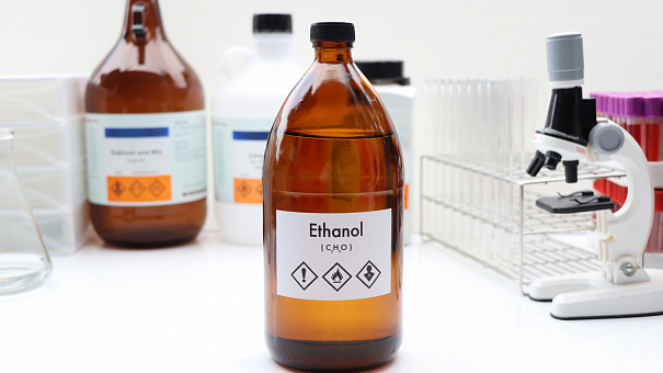 В Госдуме предложили расширить использование этилового спирта при фармацевтическом производстве